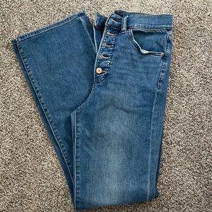 Express Super High Rise Jeans. Bootcut.